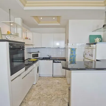 Promenade - Sea Front Palatin Апартаменты